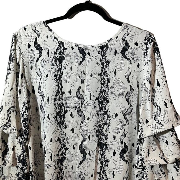 P Luca Milano Blouse Women Size Small Top Animal Print Blouse Black White HI Low - Picture 2 of 13